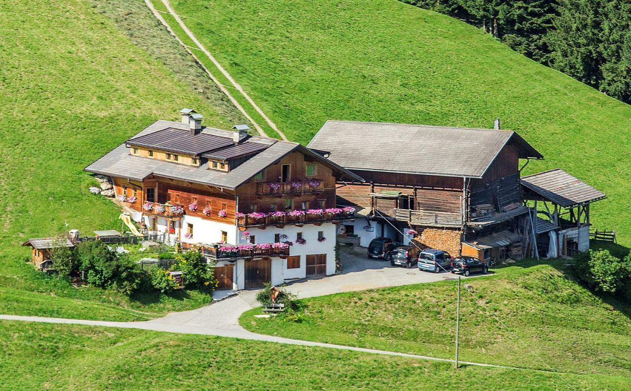 Naschthof Apartamento Dobbiaco Exterior foto