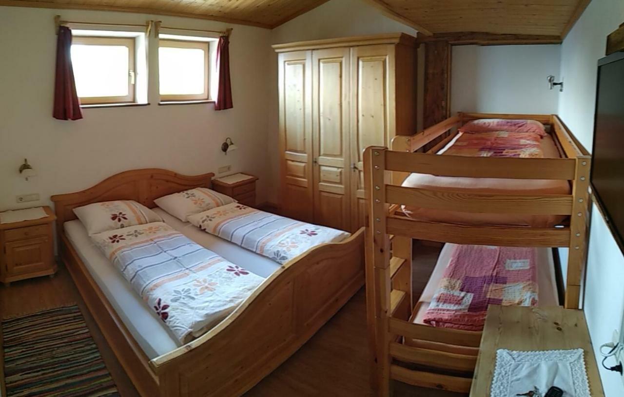 Naschthof Apartamento Dobbiaco Exterior foto