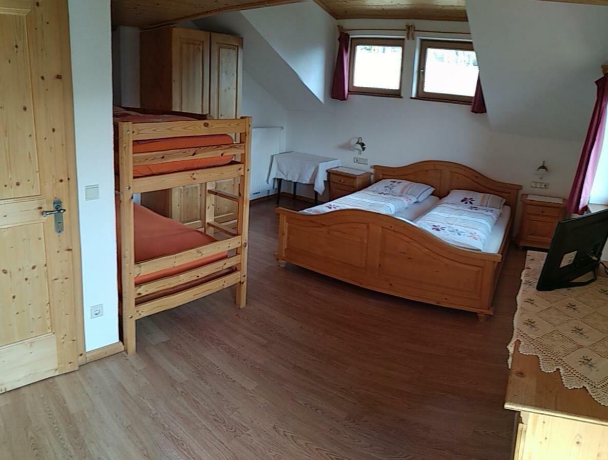 Naschthof Apartamento Dobbiaco Exterior foto