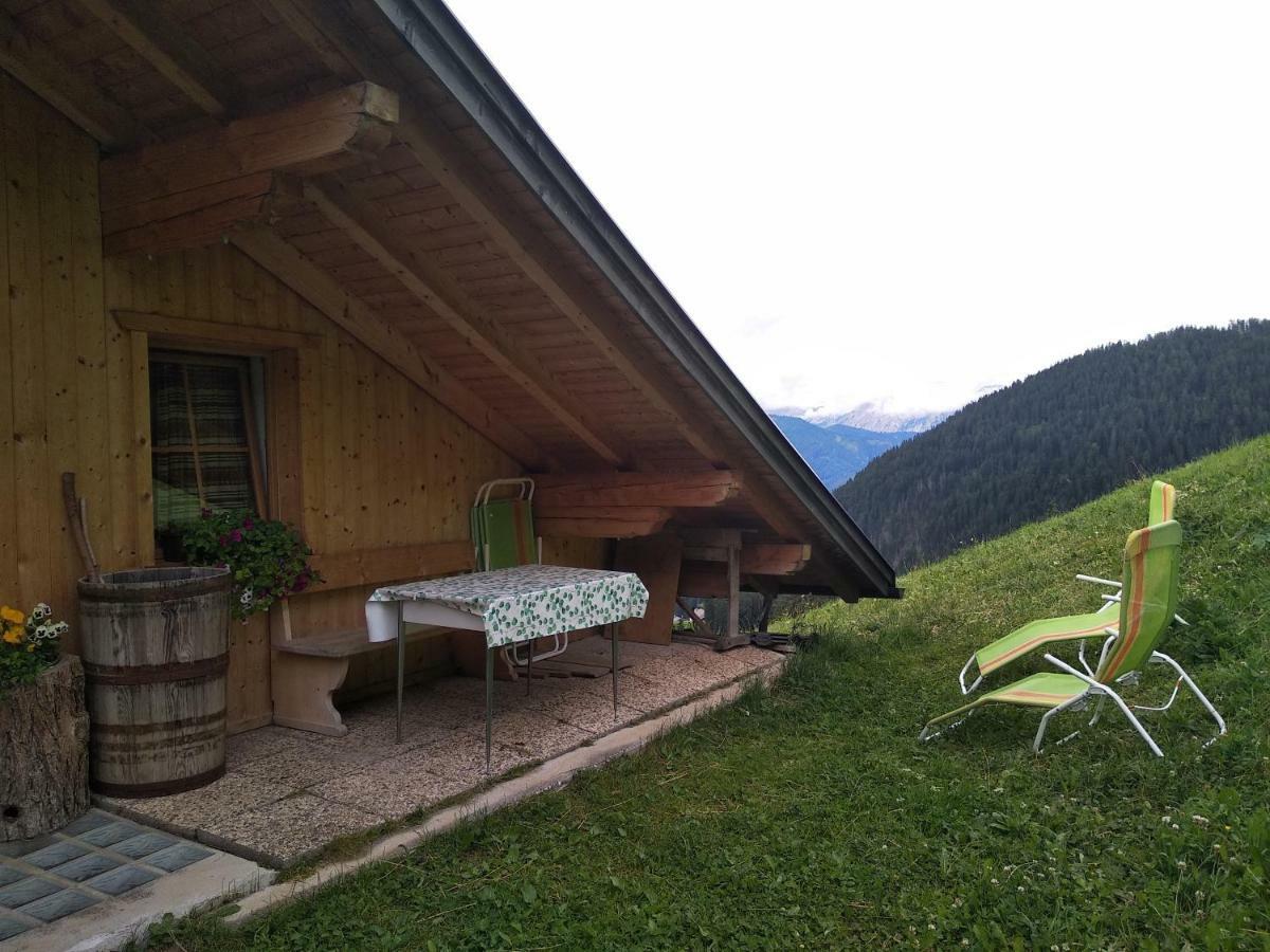 Naschthof Apartamento Dobbiaco Exterior foto